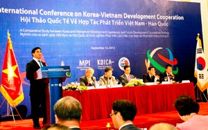 Vietnam, RoK discuss cooperation and development experiences